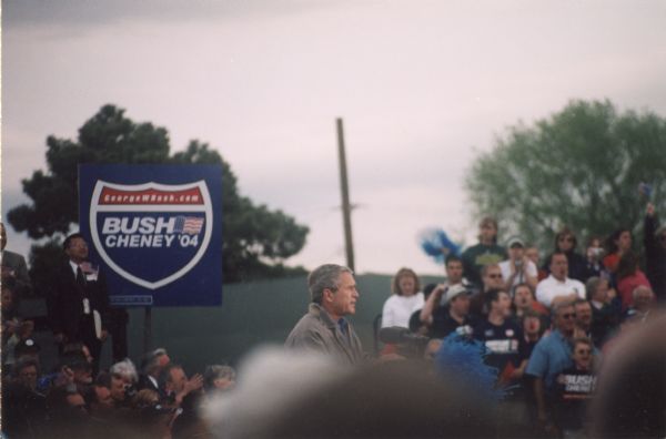 President George W. Bush speaks at rally.