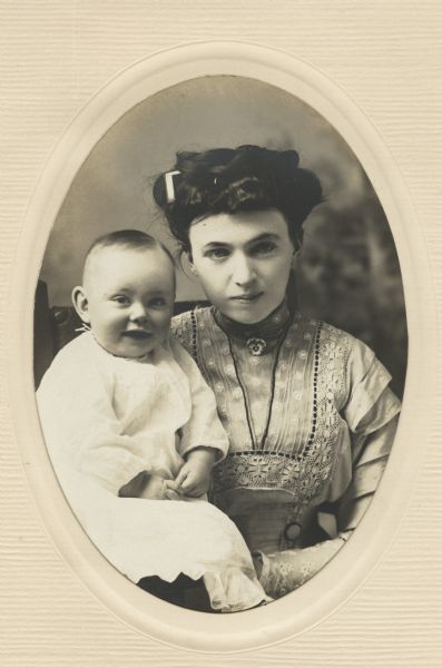 Oval portrait of Maude Rogers Hascall and her first son, Don.