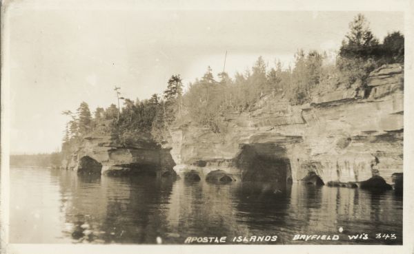 Lake view of Apostle Islands sandstone caves along the shores of Lake Superior.