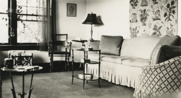 The living room of the East Juneau Street apartment of Alvin and Irene Steinkopf, both employed by the "Milwaukee Sentinel".