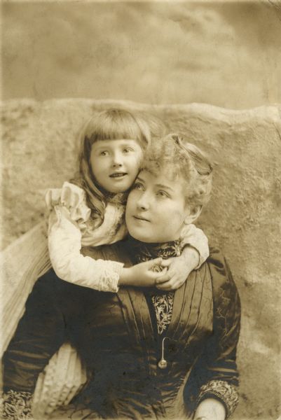 Half-length portrait of actress and singer Lillian Russell with her young daughter Dorothy Lillian Solomon, who later performed under the name Dorothy Russell.
