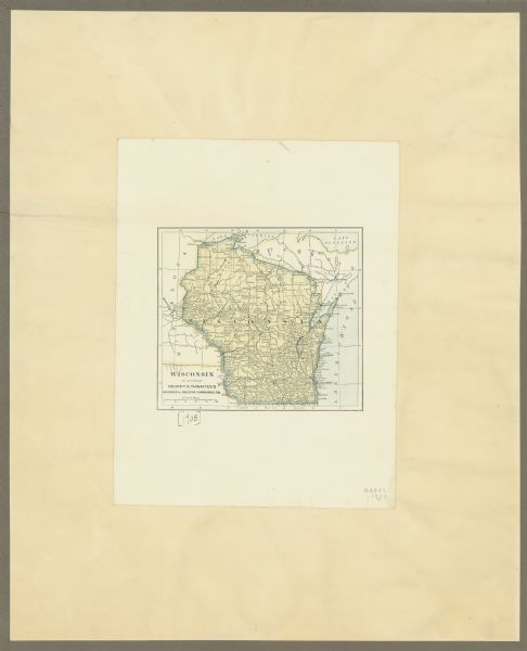 A map of Wisconsin showing cities and towns, rivers, lakes, and railroads. Other areas included in the map are  the western portion of Michigan's Upper Peninsula and the eastern portions of Iowa and Minnesota.