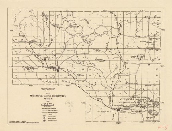 This map shows lakes, rivers, roads, trails, lookout towers, and railroads.