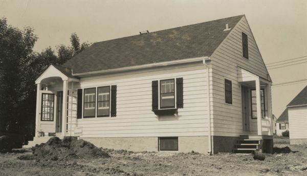 View of the house at 1607 Porter Avenue shortly after construction. The home was built by Willard Droster.