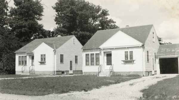 View of the houses at 1601 and 1605 Hooker Avenue shortly after construction.