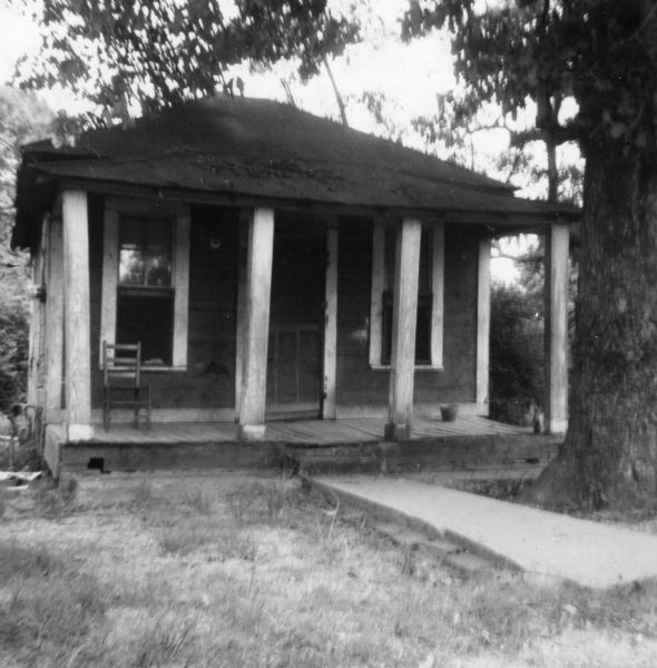 A home canvassed by a civil rights volunteer.<p>"One of the 'better' homes that was canvassed in Summit. This one could also represent many homes in Hattiesburg and McComb. We obtained less response in the government projects than when we canvassed a much more poorly constructed house."