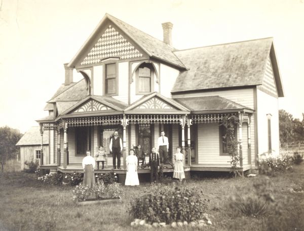 Farmhouse home and family of William Huffstetter.