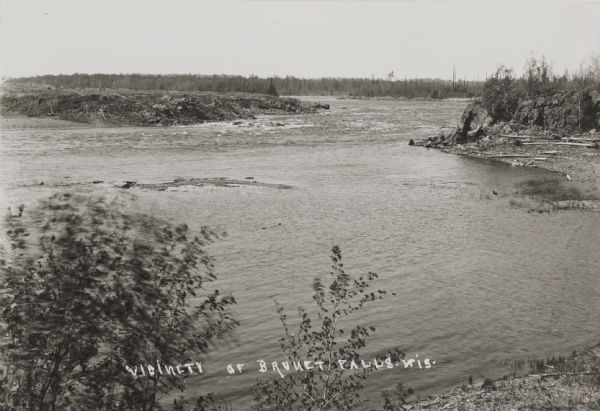 River view near Brunet Falls.
