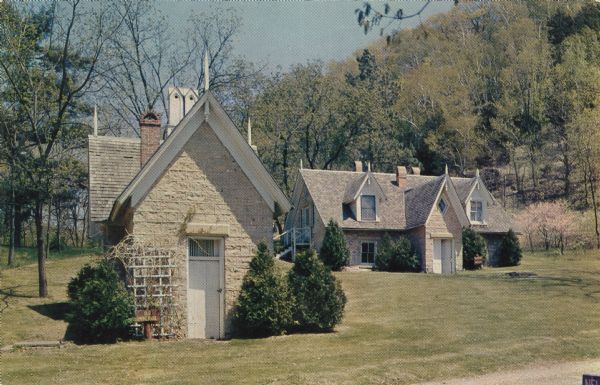 Color postcard of the Old Smokehouse at Stonefield Village. The old wine cellar is also pictured.