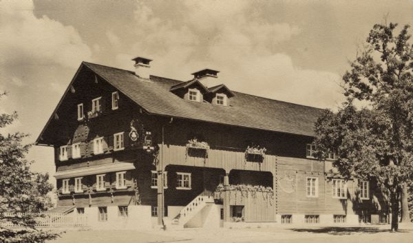 Text on reverse reads: "Waelderhaus, the Girl Scout House of Kohler, Wisconsin, U.S.A. is characteristic of architecture in the Bregenzerwald, Vorariberg, Austria."