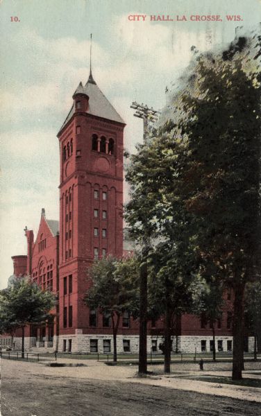 Corner view of city hall, with a tall clock tower with Romanesque arches. Caption reads: "City Hall, La Crosse, Wis."