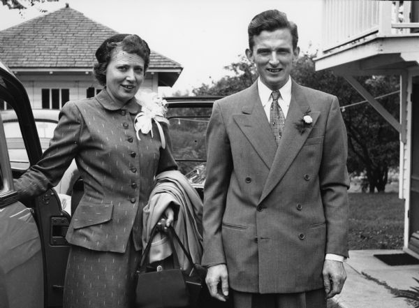Ralph and Helen Widmer leaving for their honeymoon.