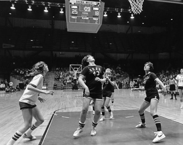 Kay Widmer, #23, waits for a rebound in the 1978 WIAA State Championship game against Omro.
