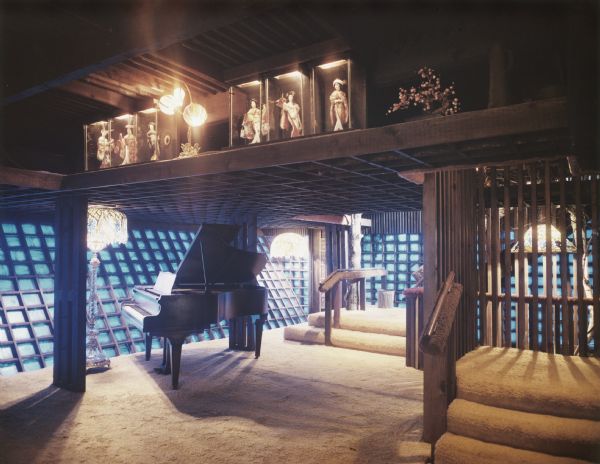 The Art and Music Room was featured in the House on the Rock original brochure.