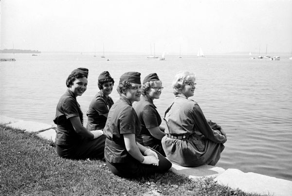 Participants in an 8-week Heritage Trail exploration of the northeastern U.S. spent 3 days in the Madison area. Members of the group posed on the Lake Mendota shore near Memorial Union. Left to right: Linda Yarberry (Benton, Ark.), Barbara Lewis (Upland, CA), Wanda Berning (Olympia, Wash.), Betsy Eaves (Los Altos, CA), and Inger Lerange (Norway).
