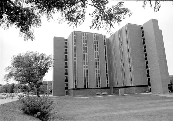 One of the new buildings is the $4.3 million Russell Laboratories on Linden Drive. It houses the departments of entomology, plant pathology, forestry and wildlife.