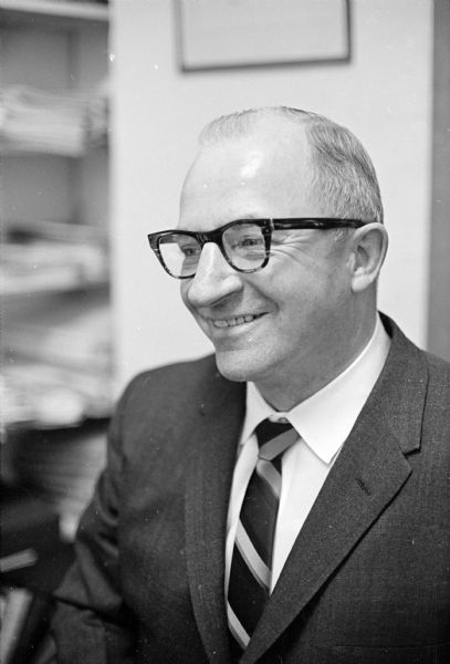 Kenneth E. Priebe, Appleton, chief clerk of the Assembly in the 1963 Legislature, was named Legislative liason assistant for Governor-Elect Warren P. Knowles.