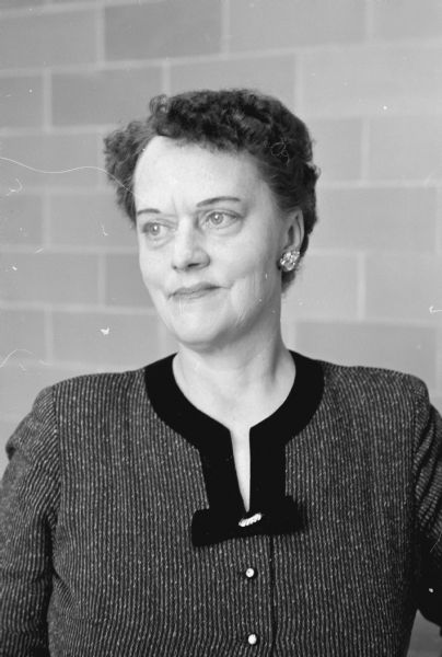 Edith Goodman, <i>Wisconsin State Journal</i> secretary. Portrait taken for the 10th anniversary of the newspaper moving to publishing of a morning edition. 