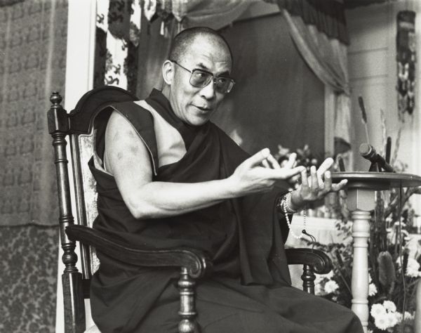 His Holiness, the Dalai Lama, in the original Kalachakra temple at the Deer Park Buddhist Center giving a talk to a group of University of 
Wisconsin Chinese students.