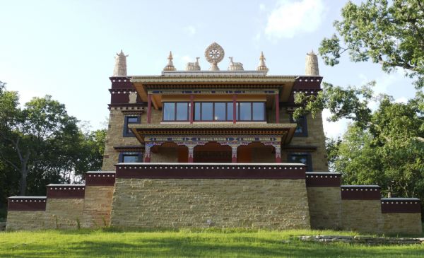 Main Deer Park Temple in summer.