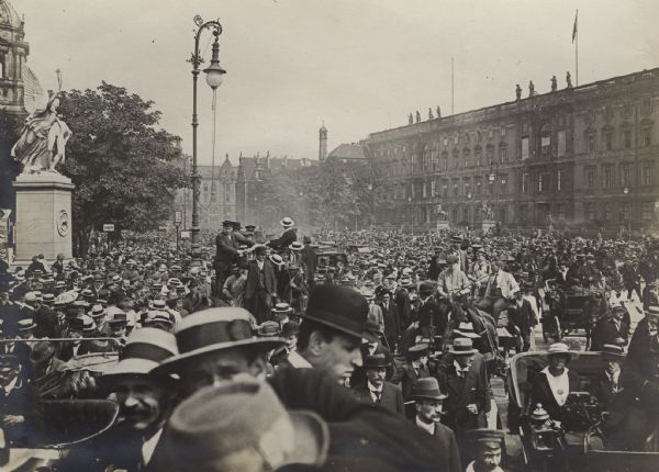 Crowds in front of the Royal Palace in Berlin on the first day of mobilization, August 2, 1914, after Germany had made the decision to declare war.