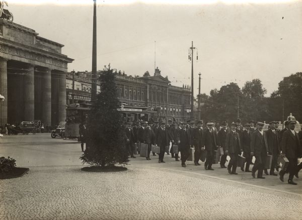 Reservists marching by the Brandenburg Gate.