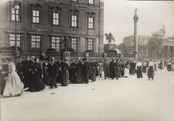 East Prussian refugees in front of the Dom (cathedral) in Berlin.