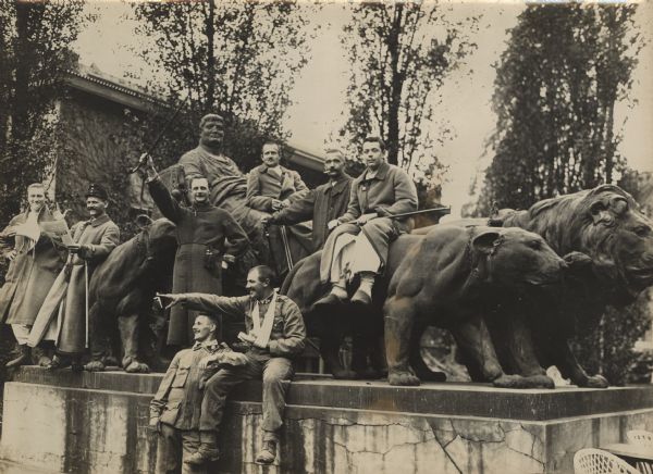 Wounded Austrian soldiers next to the Vienna Secession building. On nice days the wounded sit around the Marc Antony statue.