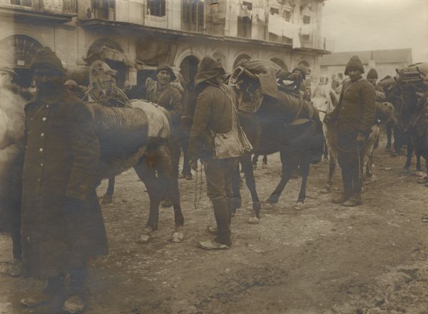 Turkish soldiers taking telegraphs and transmission equipment to the front. 