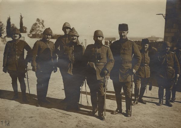 Djemal Pascha and his staff in Beersheba. Colonel Trommer, commander of the 8th Division. Colonel von Frankenberg, Chief of Staff of the 4th Army, and General Staff Captain Radschidi.