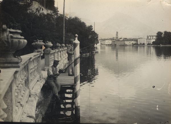 Summer guests 1915 on the Gardasee (Lake Garda). 