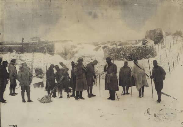 Fortified position on a glacier at high altitude, on the Tirolian-Italian front. 
