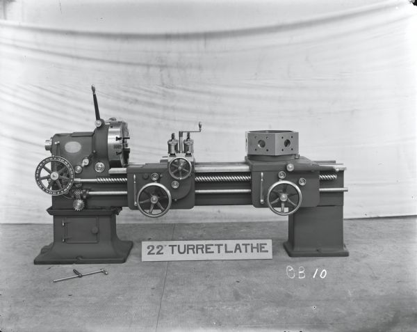 Gisholt 22" Turret Lathe. The metal stamp states: "American Turret Lathe Mfg. Co. Patented December 26, 1899. Semi-Automatic. Warren, PA." The Pennsylvania plant was the other Gisholt works factory outside of Madison, Wisconsin. Gisholt was the first company to specialize in heavy type turret lathes adapted to finishing of medium and heavy castings and forgings. 