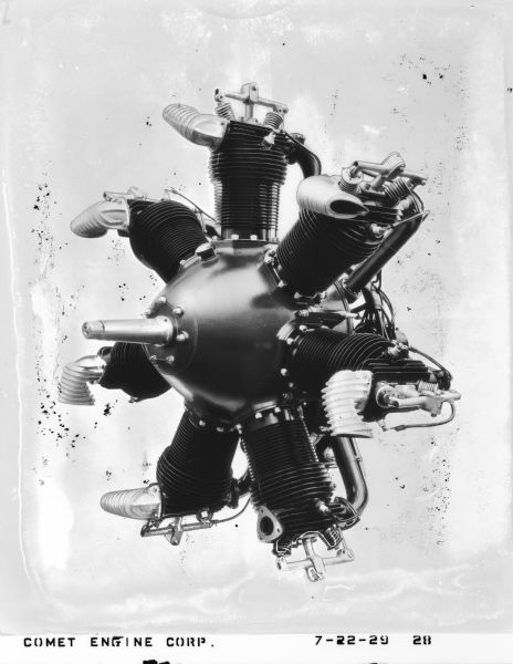 Abstract profile of a 7-cylinder Comet airplane engine without a propeller. It was designed by the Comet Engine Corporation.