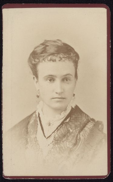 Vignetted quarter-length carte-de-visite portrait of Sarah A. Leach Alden, wife of Levi Alden.
