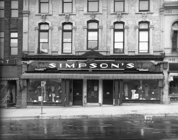 Simpson's women's clothing store, with Art Deco sign, located at 23-25 Pinckney Street on the Capitol Square.
