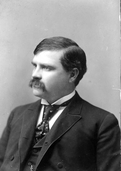Portrait of H.W. Chynoweth, follower of Robert M. La Follette and an attorney who served as legal counsel for the Progressive cause. As a member of the University of Wisconsin Board of Regents, Chynoweth had been on the committee that oversaw the construction of the State Historical Society of Wisconsin building between 1899 and 1901.