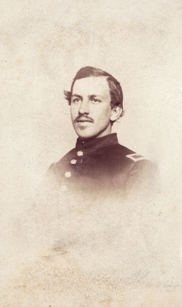 Head and shoulders portrait of Lieutenant Loyd Harris in uniform.