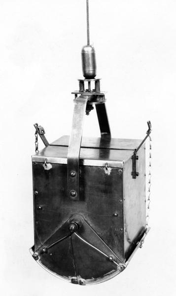 Apparatus for limnological research conducted at Trout Lake, Wisconsin and elsewhere.