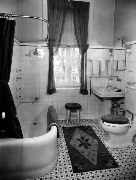 The bathroom in the former Wisconsin Governor's Mansion on Gilman Street in Madison. This was the only bathroom at the residence where many official state visitors often stayed.