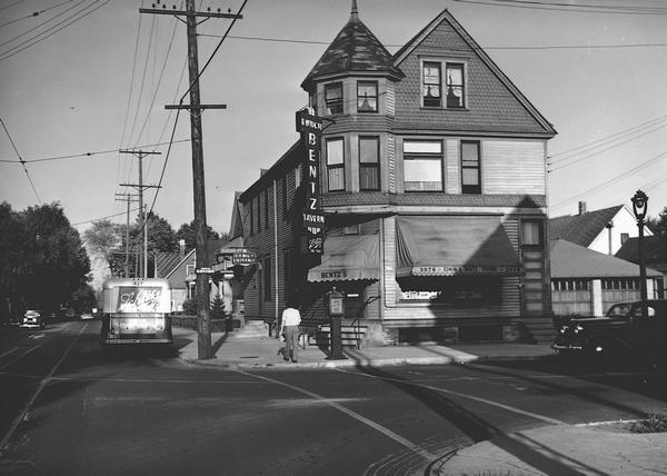 The Bentz Tavern, located at 3076 N. 12th Street, photographed for the WPA Writers' Project.