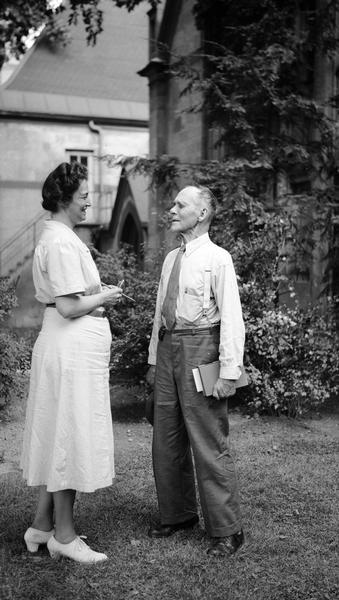 Harry Dyer (b.1864), a former logger and Mississippi riverman, with Helene Statman-Thomas.