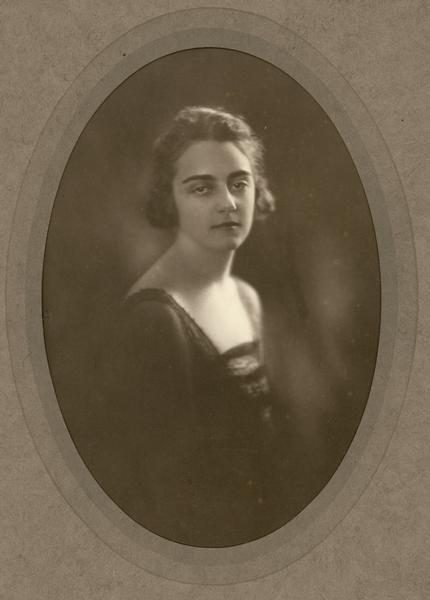 Studio portrait of Edith Searson, which was given to Mrs. McCormick as a holiday gift.