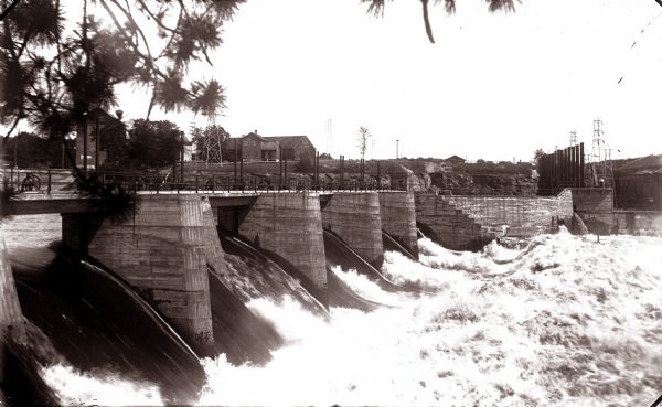 Kilbourn Dam, high water.