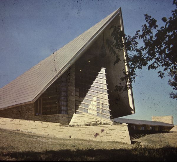 Exterior view of Frank Lloyd Wright's First Unitarian Meeting House, 900 University Bay Drive.
