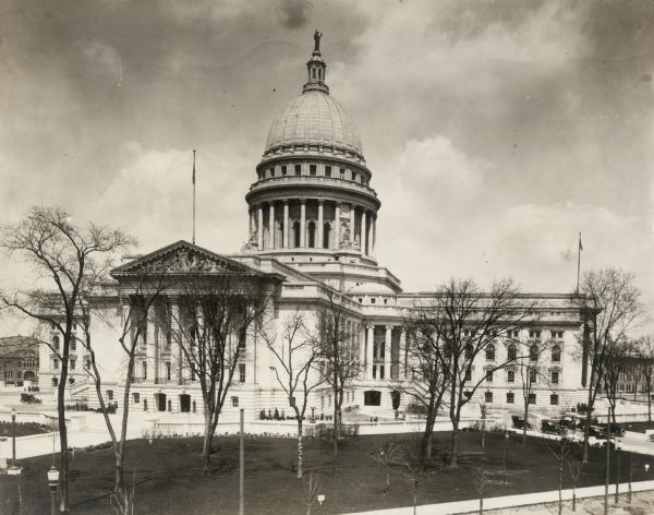 Exterior view of the State Capitol showing the South Wing and Capitol Park.
