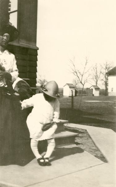 Annie Pagano of Marblehead, Wisconsin, diagnosed with rickets. She is of Italian nationality, aged 4 1/2 years. Nursed until 3 years old, then fed meat and spaghetti.