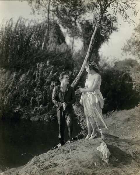 Gloria Swanson and Bobby Vernon in a scene from "Haystacks and Steeples".