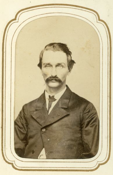 Carte-de-visite of Warren Knowles of the 4th Wisconsin Cavalry.