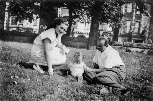 Deutschkron family (from left): Eva Lauffer Deutschkron, Edward (son), Martin (husband); Central Park.